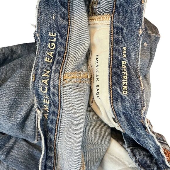 American Eagle Women's 90s Boyfriend Distressed Blue Jeans High Rise Zip Fly 10 - Picture 15 of 16